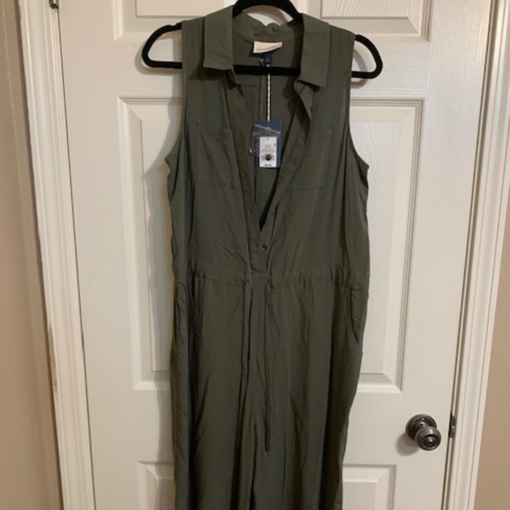 Universal Thread Green Jumper